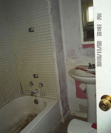 2nd image of 6840 S Wolcott Ave