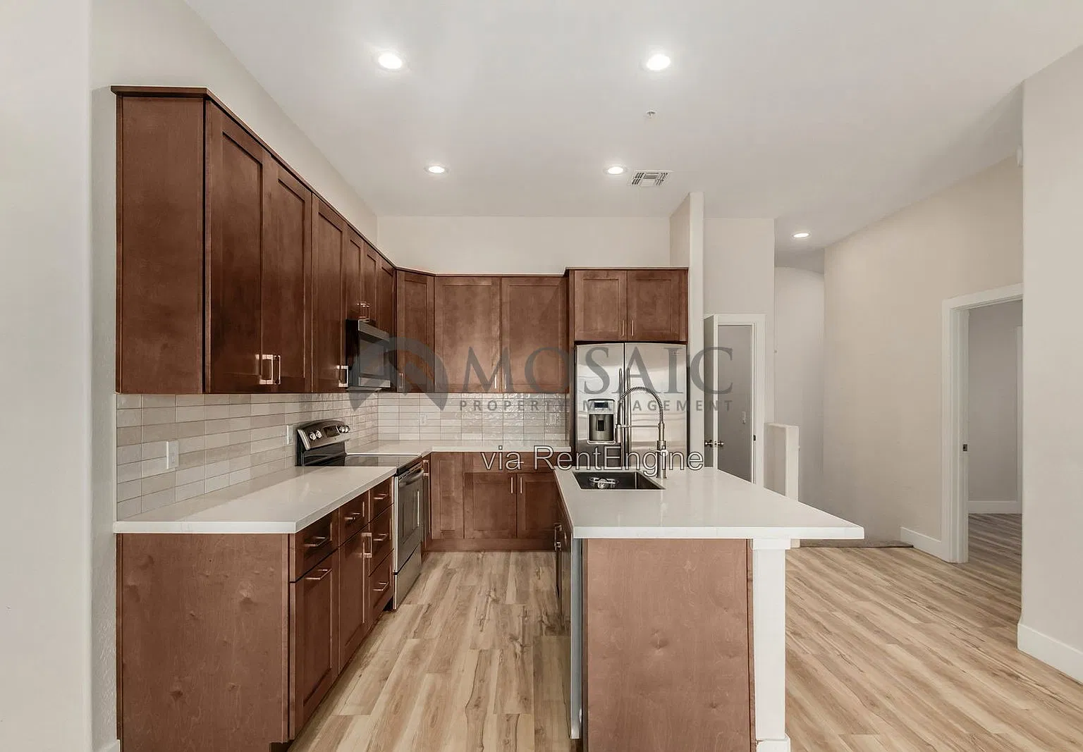 3 bed, 2.0 bath, 1119 sqft, $1,900 — Photo 3