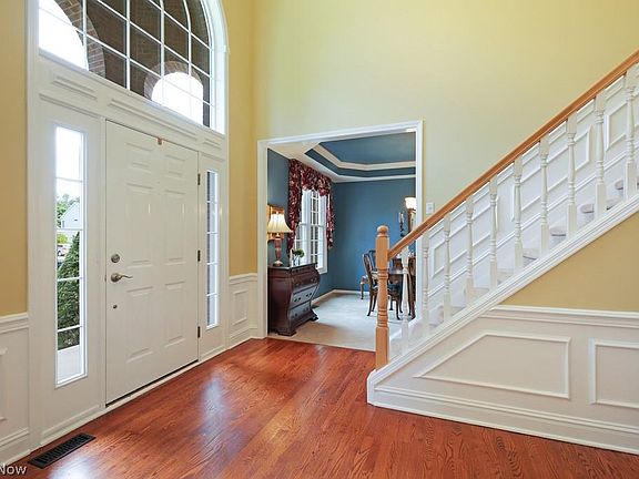2nd image of 2934 Alling Dr