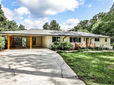 2568 Laurelwood Rd, Dunwoody, GA, 30360
