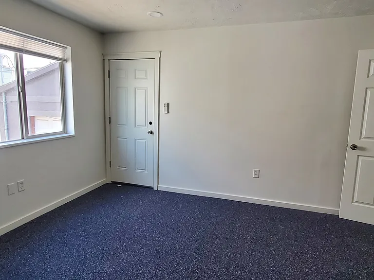 953 S Washington St — Photo 11