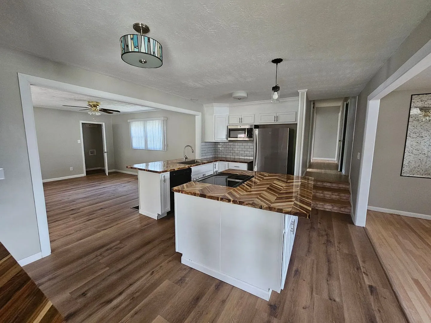 1001 Dianne Circle — Photo 4