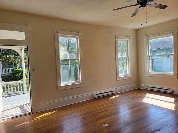 4th image of 2813 Bayview Blvd APT 1
