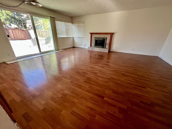 4th image of 3406 Cedardale Dr