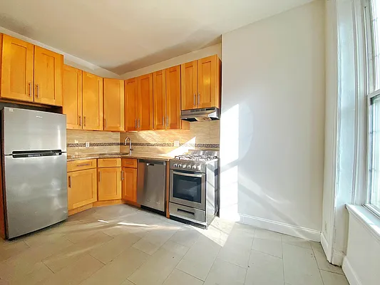Rented by Corcoran | media 56