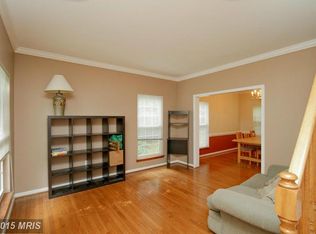 3405 Holly Cir, Triangle, VA 22172