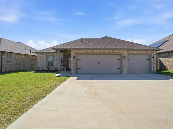 206 NW Granite Ave, Cache, OK 73527