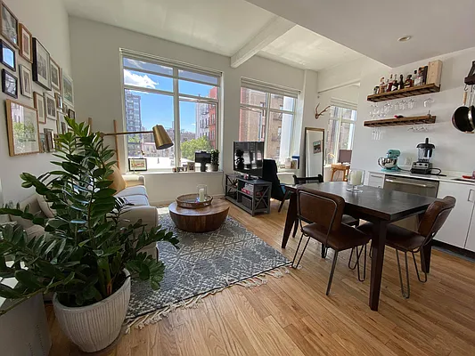 Rented by Triumph Property Group | media 40