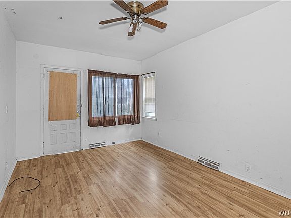 2nd image of 2909 Ferry Ave