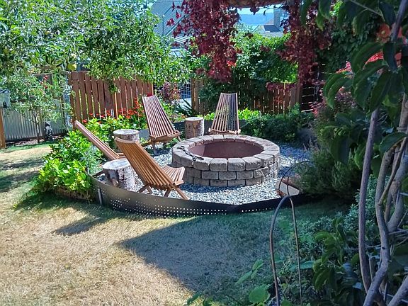 Firepit/ Fenced Garden