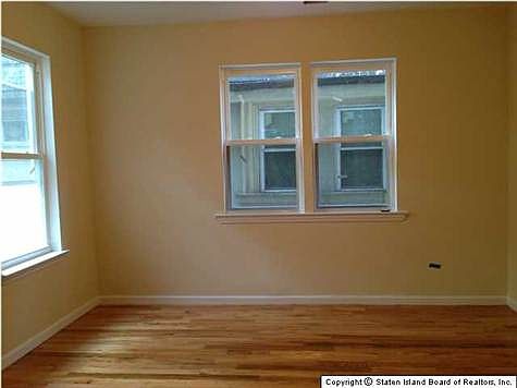 5th image of 87 Bodine St