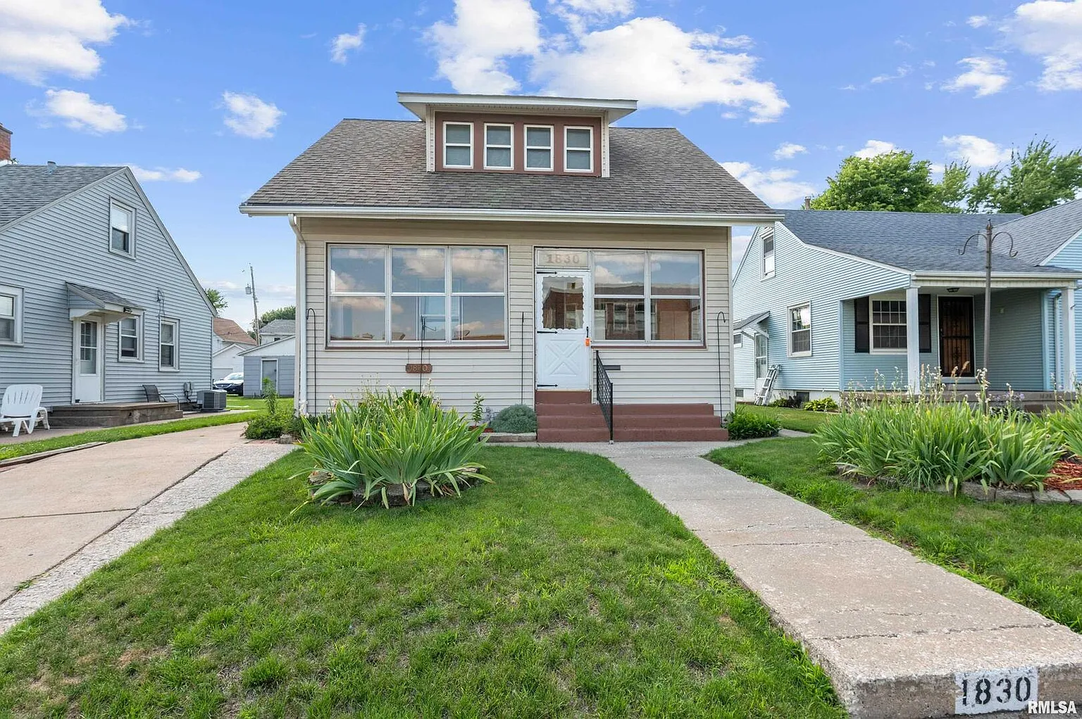 1830 33rd St photo 1