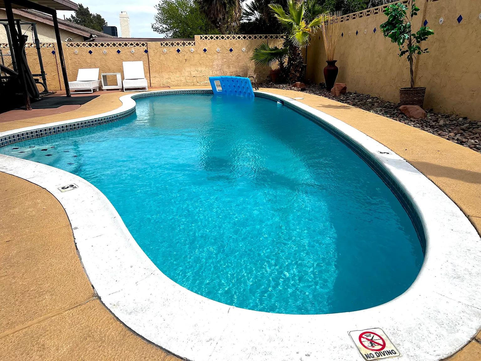 3 bed, 2750 sqft, $2,890 — Photo 1