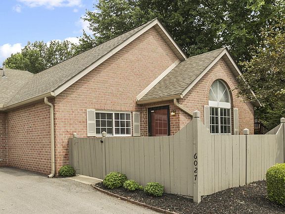 2nd image of 6027 Blendon Chase Dr