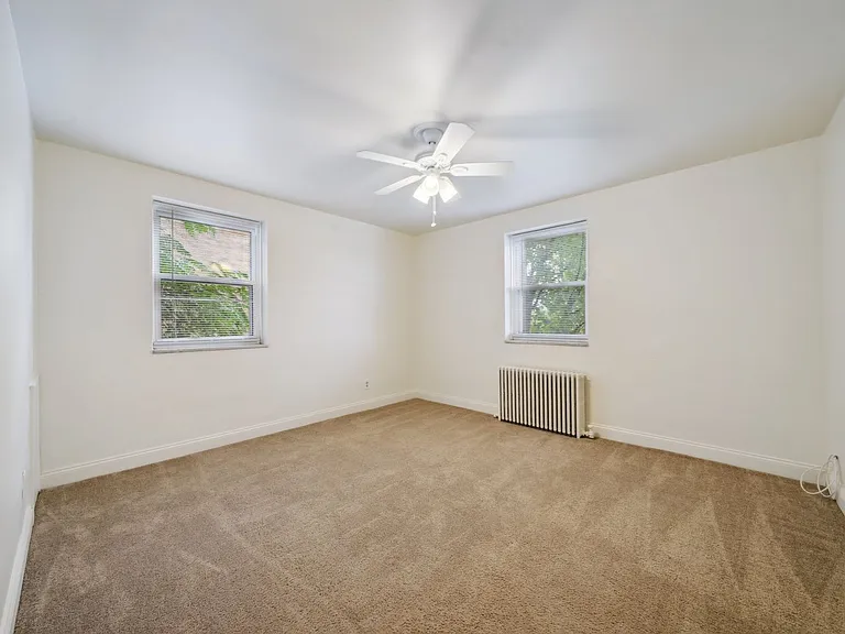 640 Southcrest Dr — Photo 7