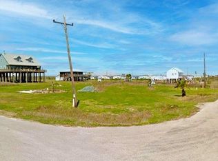 904 17th St, Pt Bolivar, TX 77650