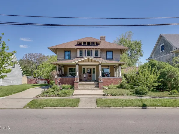 106 W Lynn St, Stryker, OH 43557