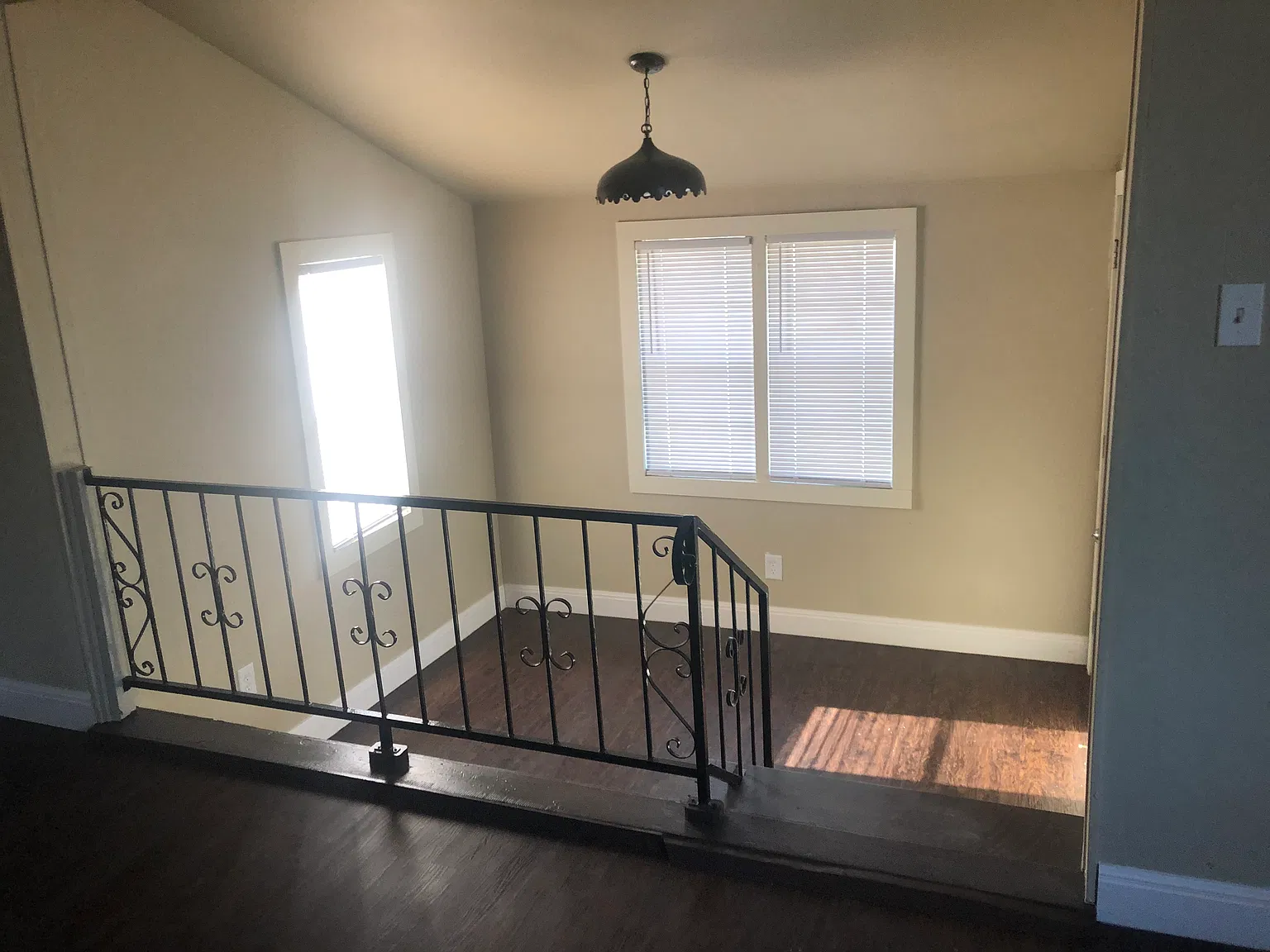 3 bed, 865 sqft, $1,200 — Photo 2