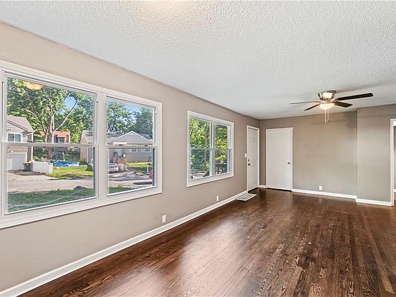 4th image of 6629 Flora Ave