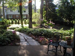 5755 Raven Rd, Bloomfield Hills, MI 48301