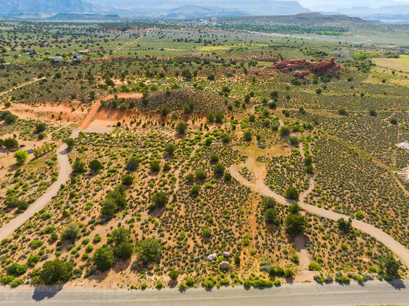 1138 N Bonanza Rd, Leeds, UT 84746