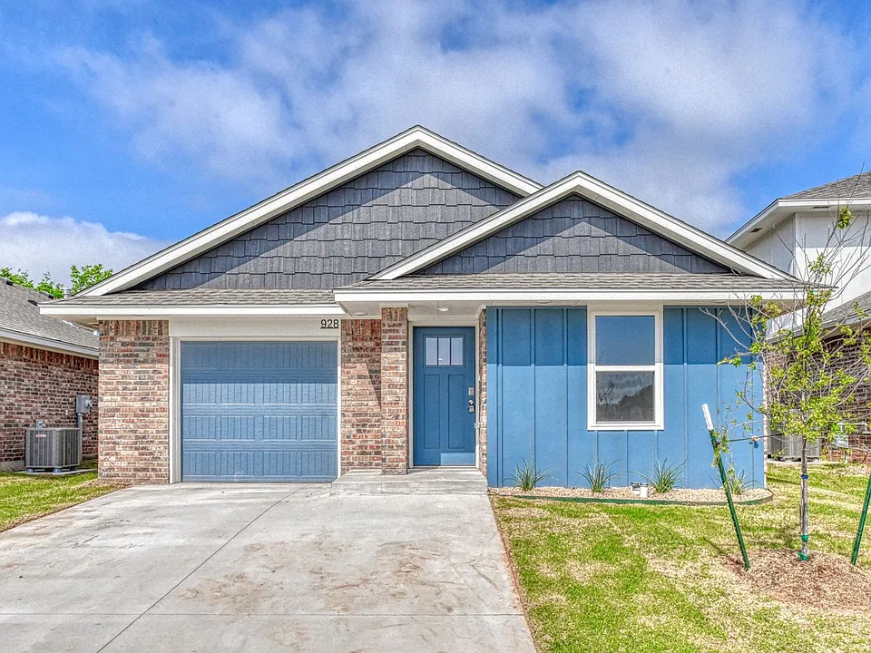928 Varenna Ct