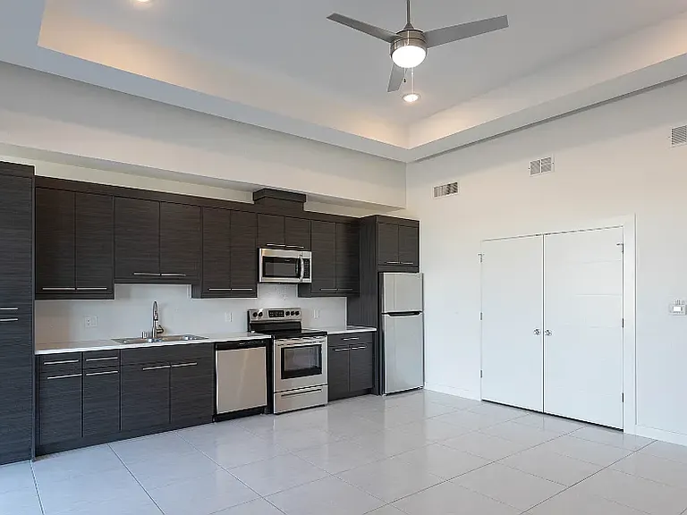 Moderno Village Apartments and Town Homes — Photo 5