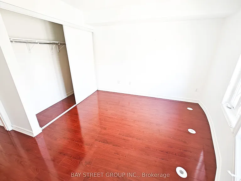 308 John St #212 — Photo 11