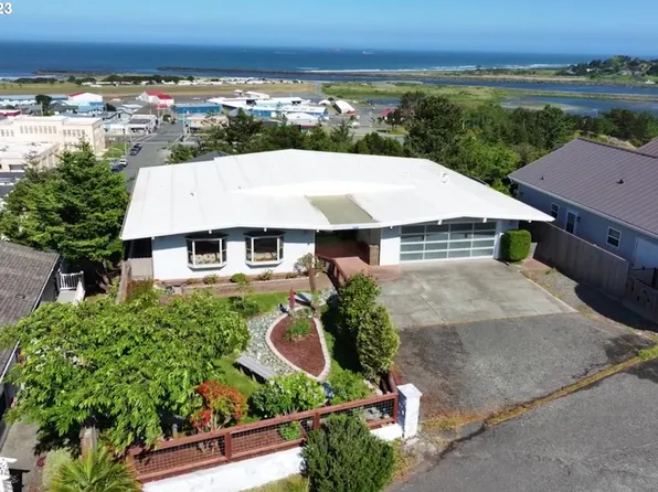 29810 Turner St, Gold Beach, OR 97444