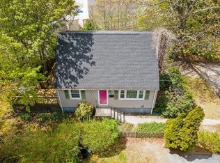 30 Whitcomb Ter, Weymouth, MA 02190