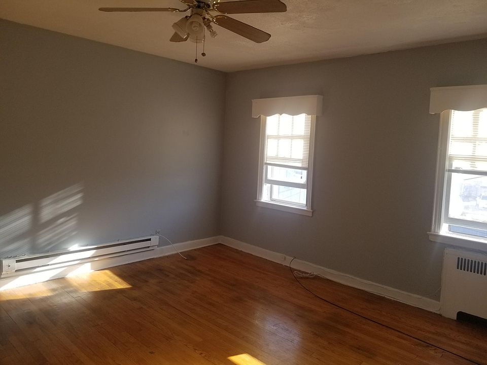 1st image of 70 Tiffany Pl APT 2NDFL