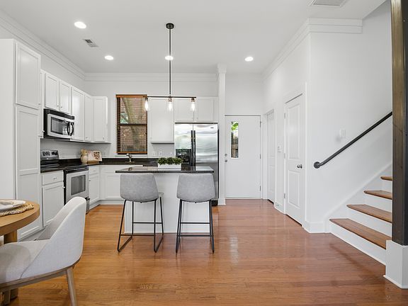 2nd image of 3254 Noda Blvd