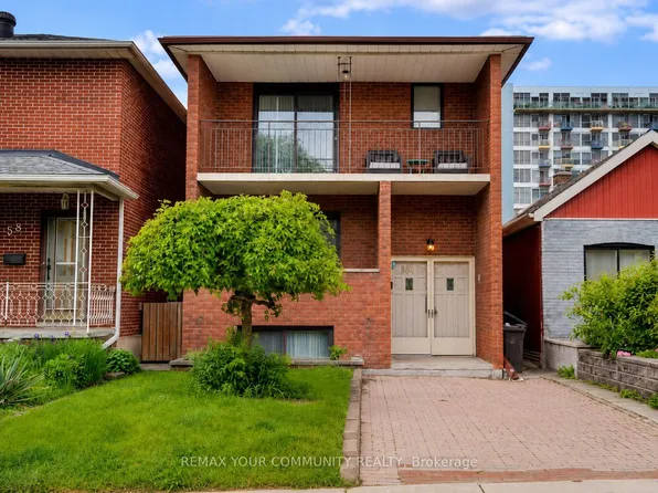 60 Regent St, Toronto, ON M6N 3N9