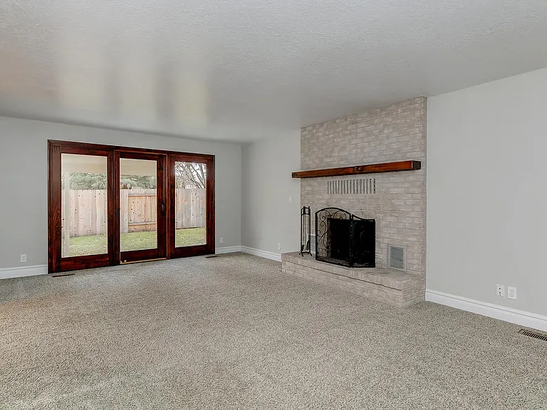 1025 N Eagle Hills Way — Photo 21