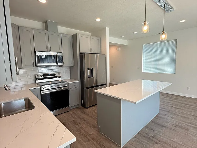 13813 W Redding Dr #B — Photo 14
