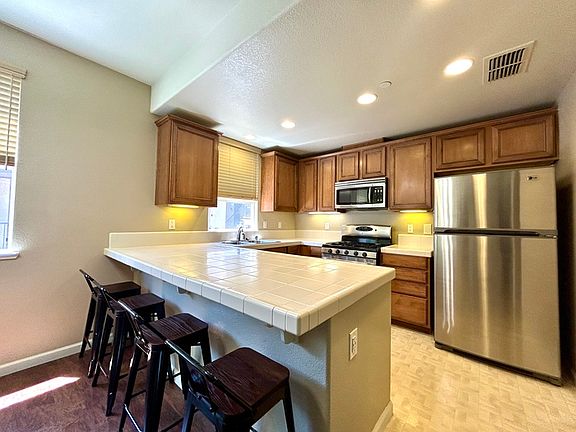 3rd image of 12400 Fair Oaks Blvd APT 411