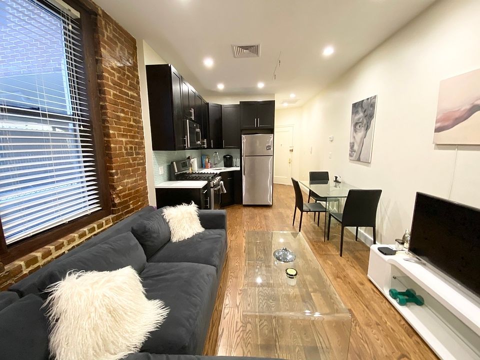 1st image of 2819 Astoria Blvd Ste 2