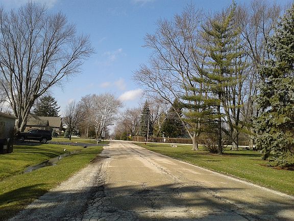 4th image of 8311 Hillcrest Dr