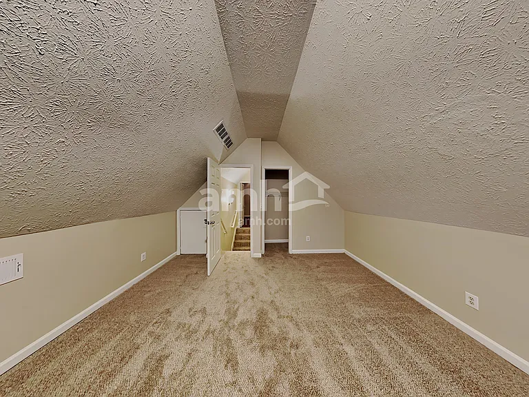 825 Georgian Hills Dr — Photo 19