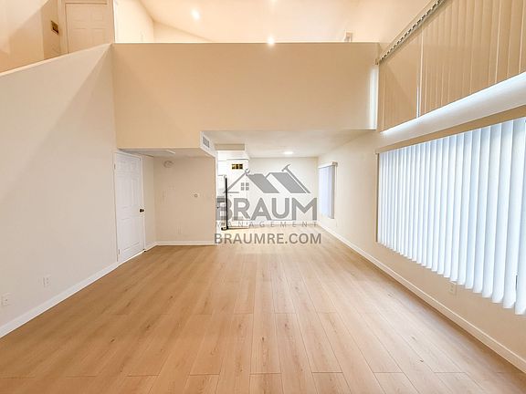 3rd image of 5245 Riverton Ave APT 205