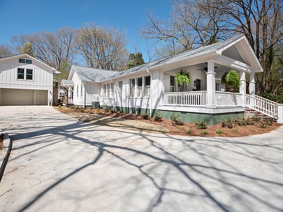 2nd image of 1306 S Lamar Blvd