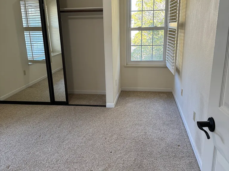 253 Oyster Pond Rd — Photo 6