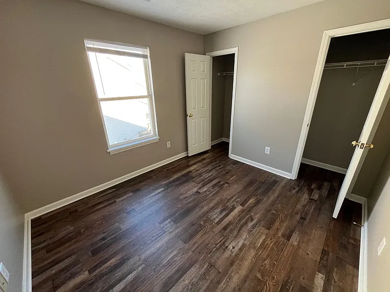 508 Fairington Ave — Photo 7