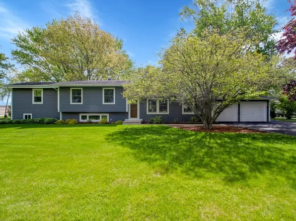 31471 N Ranch Rd, Grayslake, IL 60030