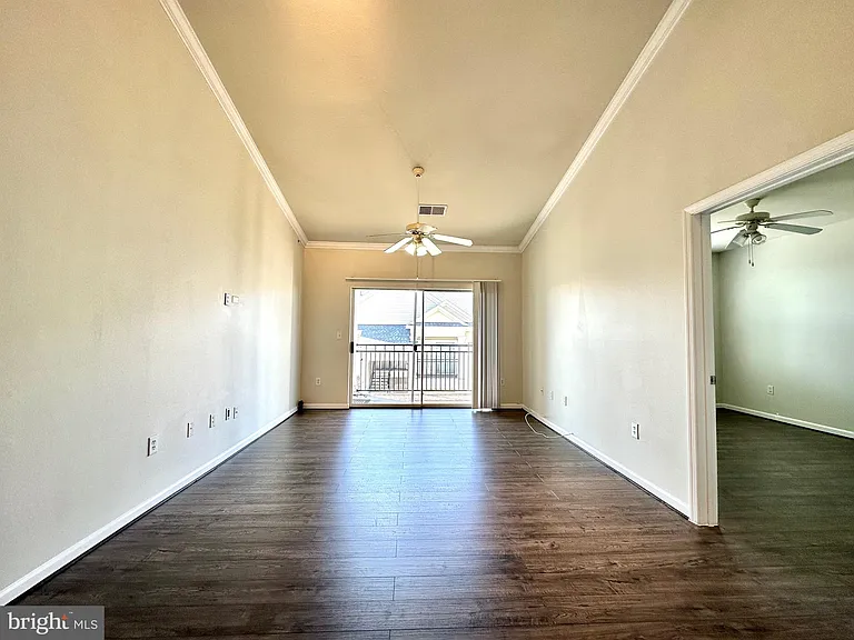 12925 Centre Park Cir #405 — Photo 8