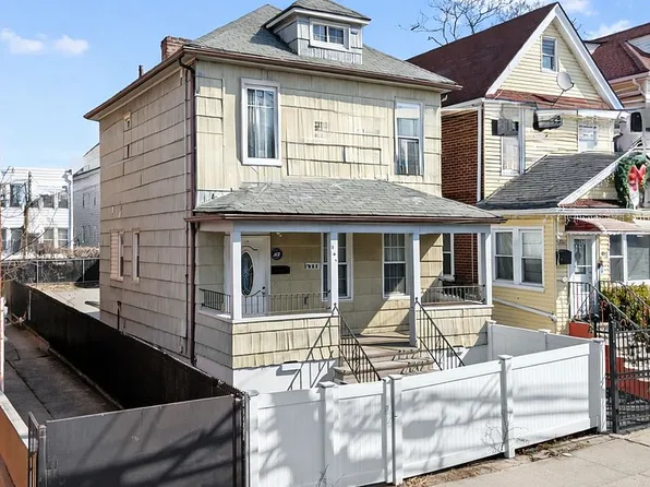 831 E 224th St, Bronx, NY 10466