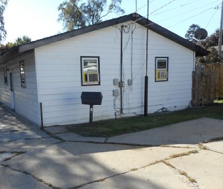 2nd image of 1720 Dodge Ave