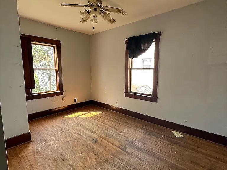 1455 E Whitmer St — Photo 7