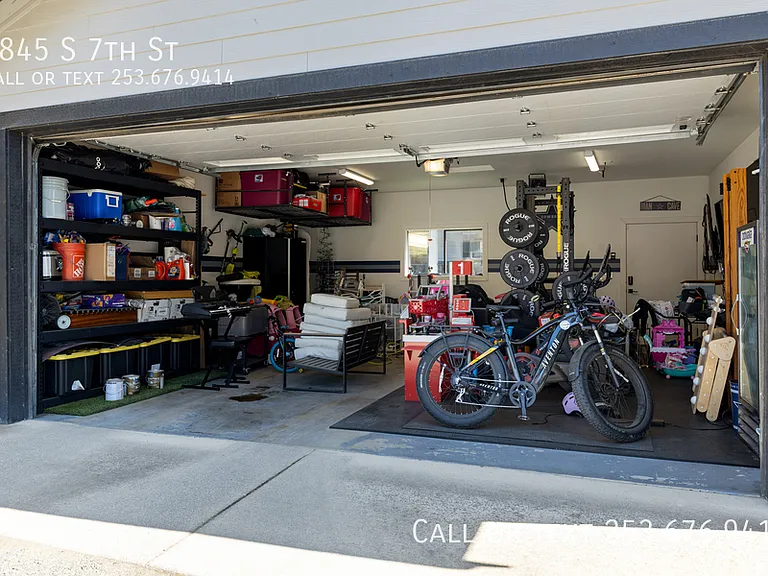 4845 S 7th St — Photo 32