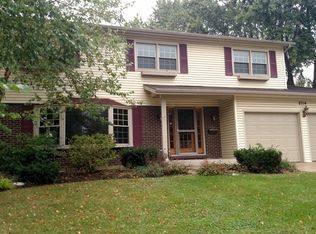 2714 N Ridge Ave, Arlington Heights, IL 60004